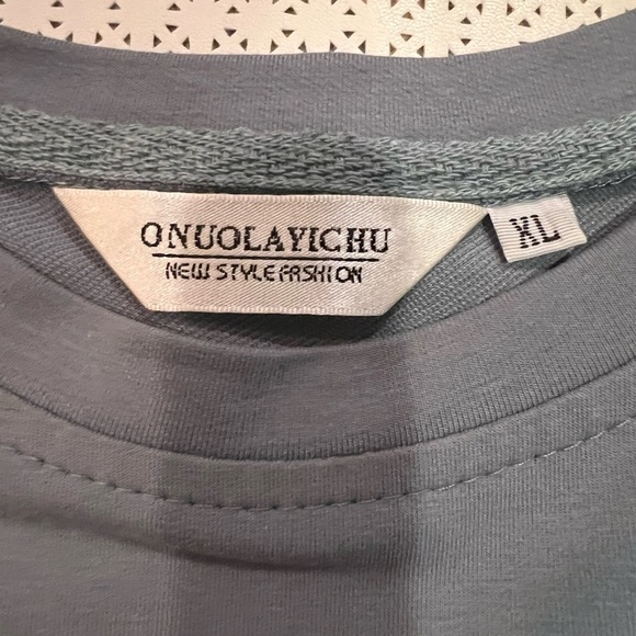 SALE !!!!!ONUOLAVICHU gray dress with short sleeves - Picture 4 of 8